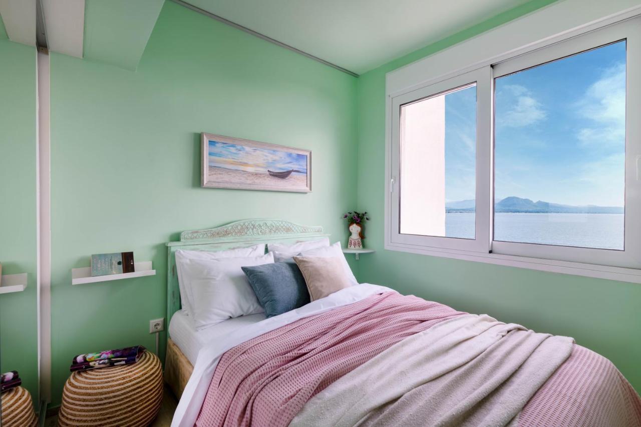 Lydia'S Luxury Apartment Λουτράκι Εξωτερικό φωτογραφία