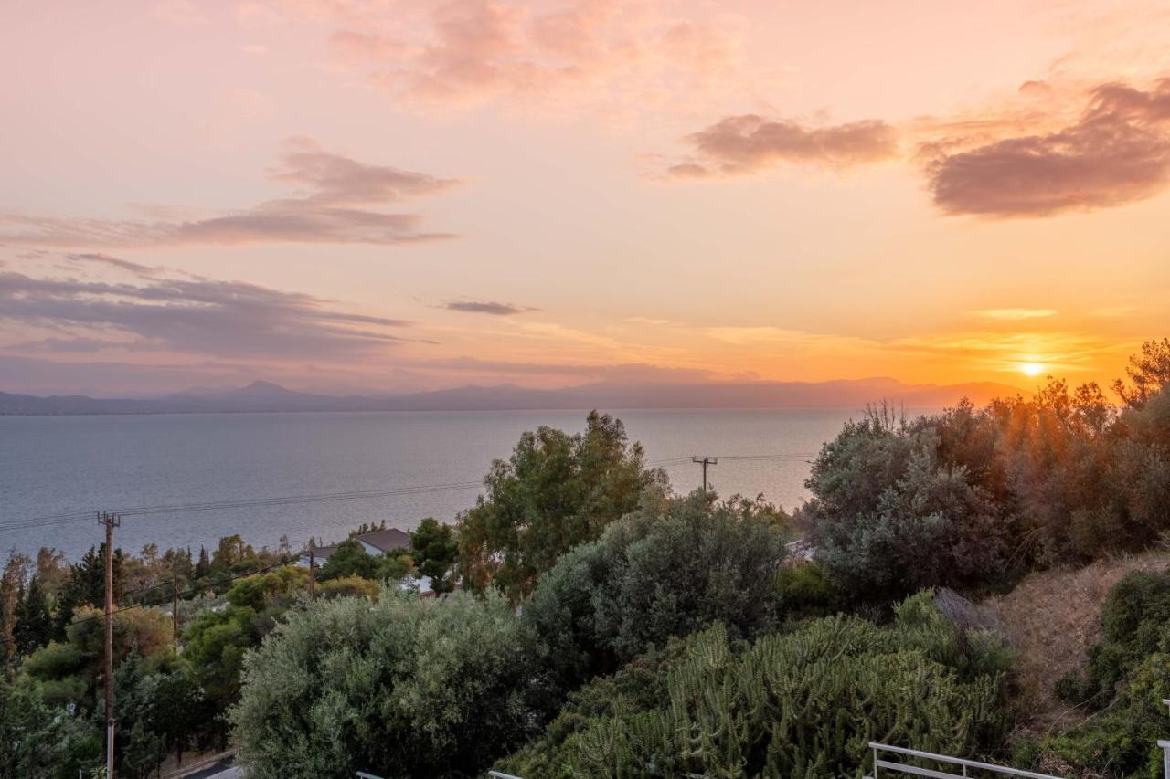 Lydia'S Luxury Apartment Λουτράκι Εξωτερικό φωτογραφία